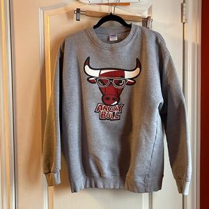 Angry Bull Chicago Bulls gray crew neck